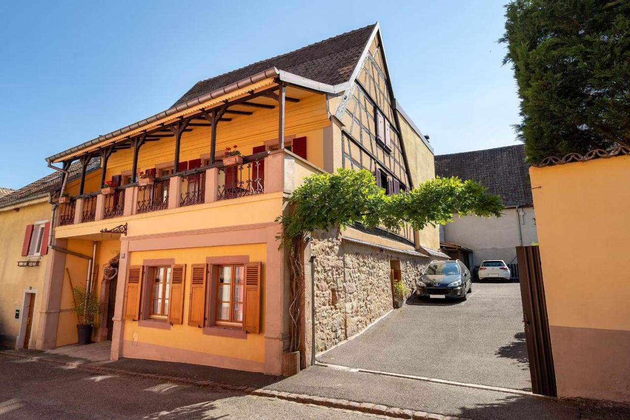 Les Suites - La Cour St Fulrad サン・ティポリット エクステリア 写真