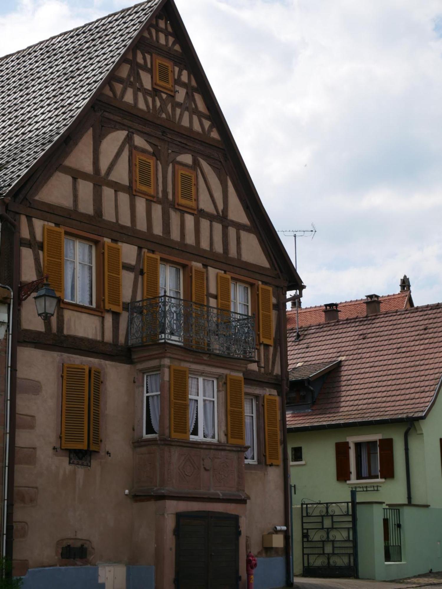 Les Suites - La Cour St Fulrad サン・ティポリット エクステリア 写真